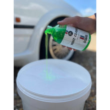 Load image into Gallery viewer, Classic Car Washing Kit